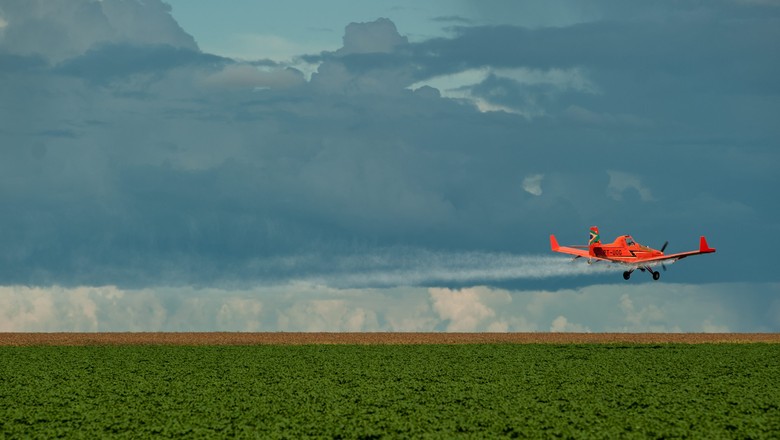 Bayer obtém decisão provisória para novo julgamento em litígio sobre glifosato
