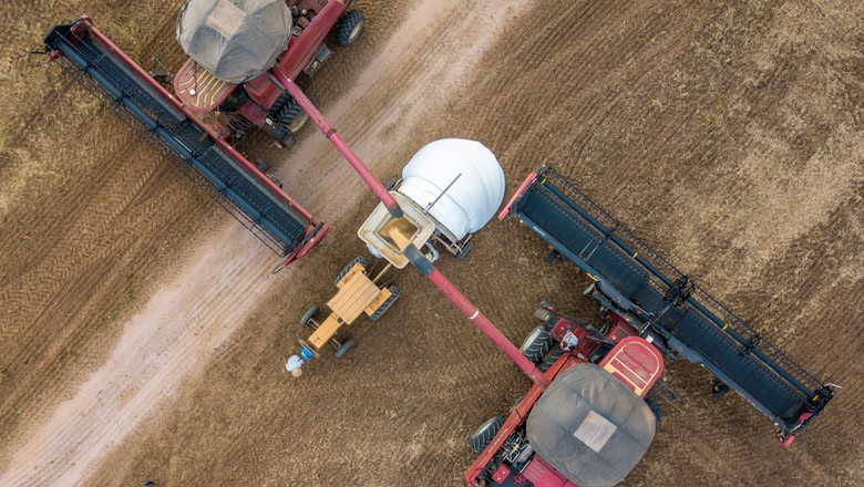 Venda de máquinas agrícolas cresce 2,6% em outubro ante setembro, diz Anfavea