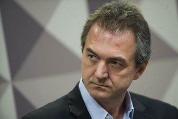 Polícia prende dono da JBS e vice-governador de Minas Gerais