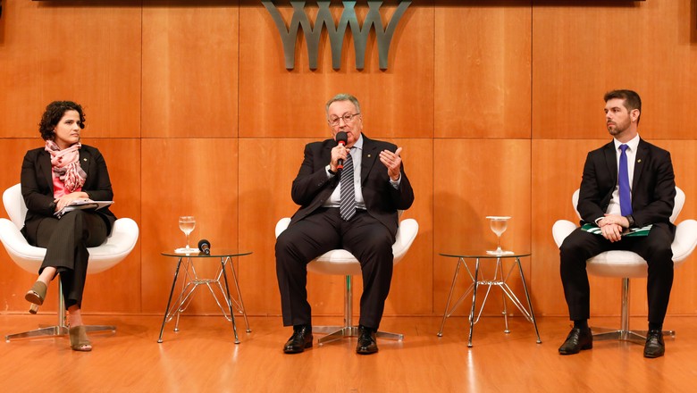 CNA espera 2019 com safra maior e mais renda na agropecuária