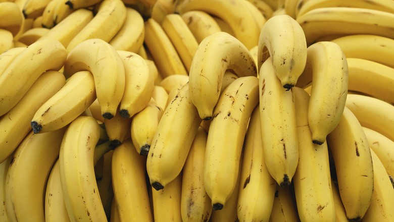 Deputados propõem restrições à importação de bananas