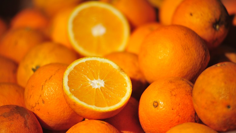 Exportações de suco de laranja caem 33,4% em novembro ante novembro de 2017