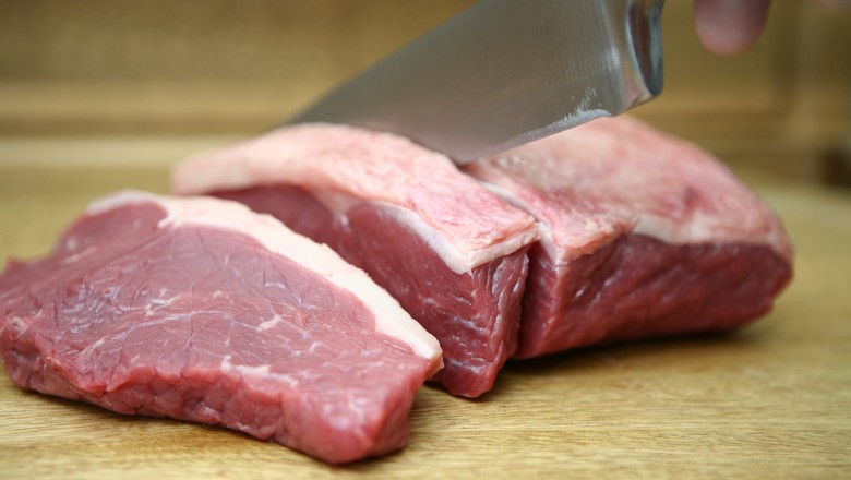 Brasil deve encerrar 2018 exportando 10% mais carne bovina, estima Abrafrigo