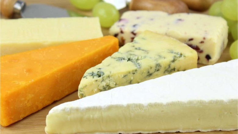 Cinco dicas para preservar queijos no verão