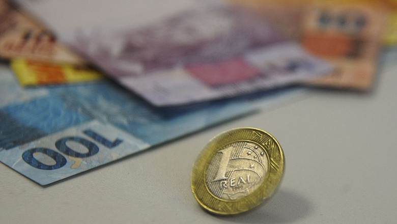 Mercado prevê inflação de 4,01% e alta de 2,53% no PIB para este ano