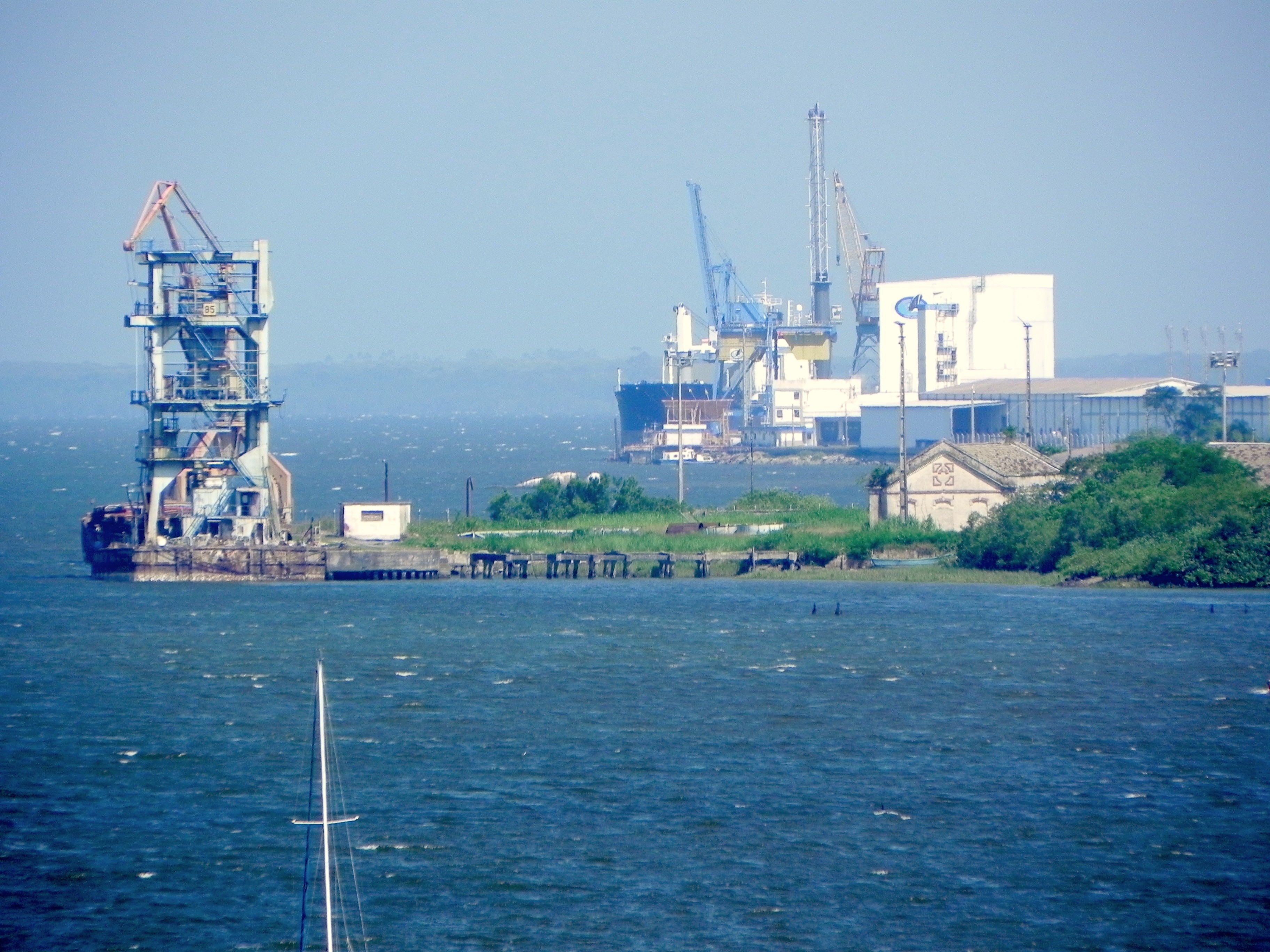 Movimentação de adubo por Porto de Antonina (PR) aumenta 180%